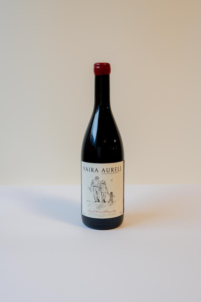 controcorrente vaira aurelj wine bottle